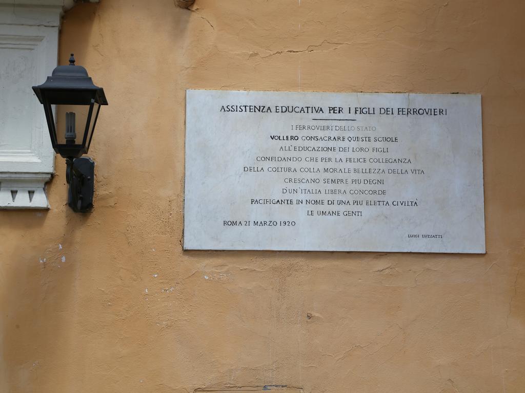 Guest House Trastevere Рим Екстериор снимка